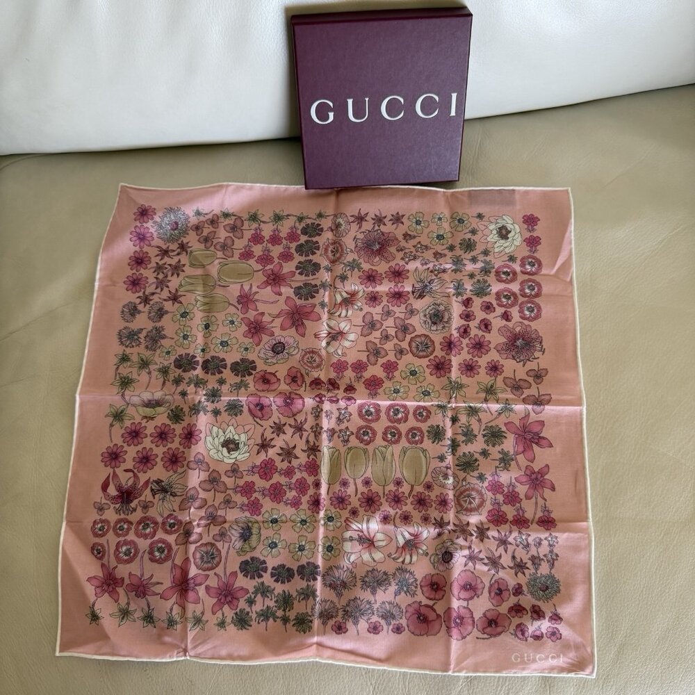NEW GUCCI Floral Print Cotton Handkerchief Pink Japan Limited - Picture 3 of 8